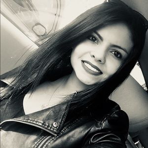 Meet your Posher, Thais